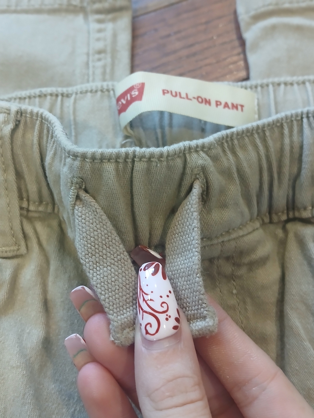 Levi's Kids Pull-On Chino Pants in Light Khaki Sz 16 Reg ( 28x30) Uniform School - Picture 2 of 7
